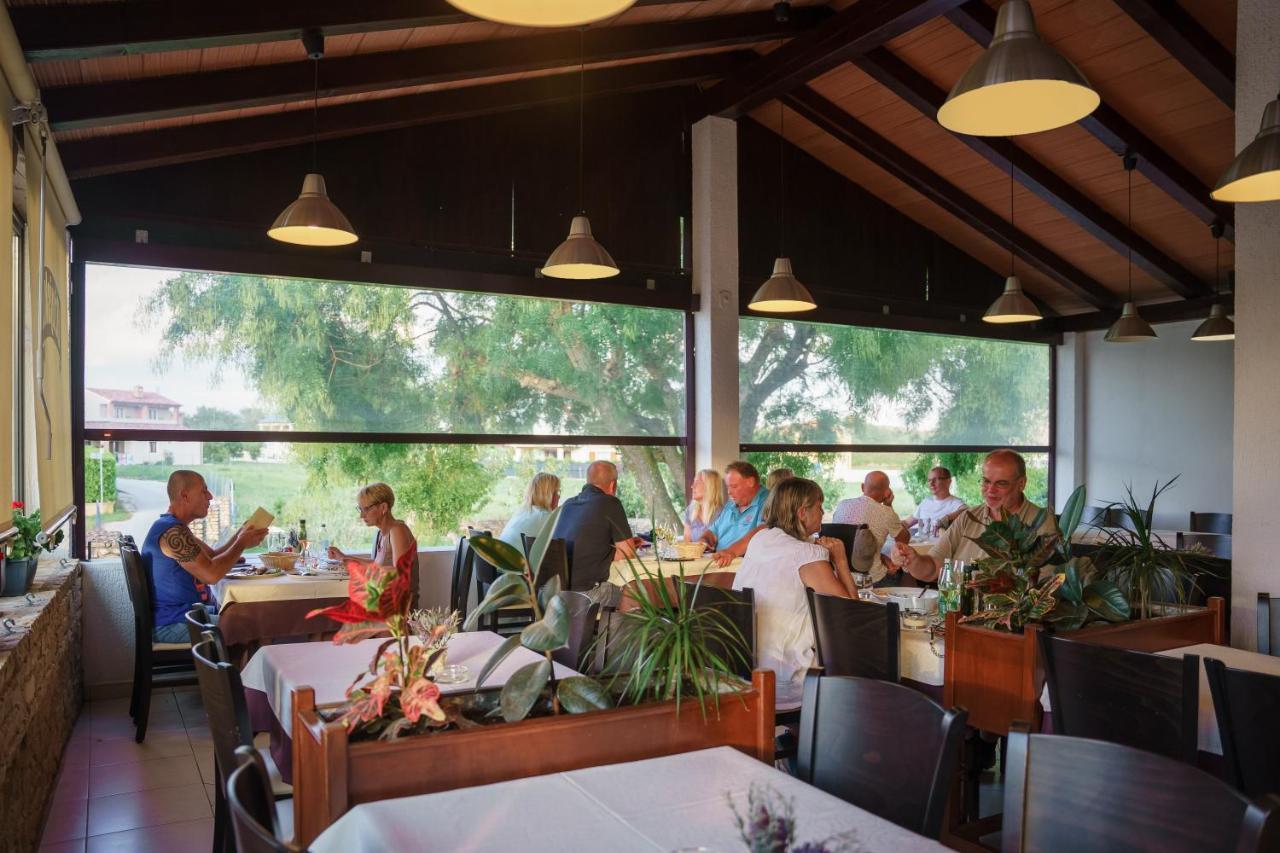Giorgio Funtana Hotel Buitenkant foto